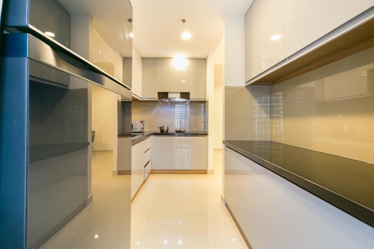 Rivergate Apartment
