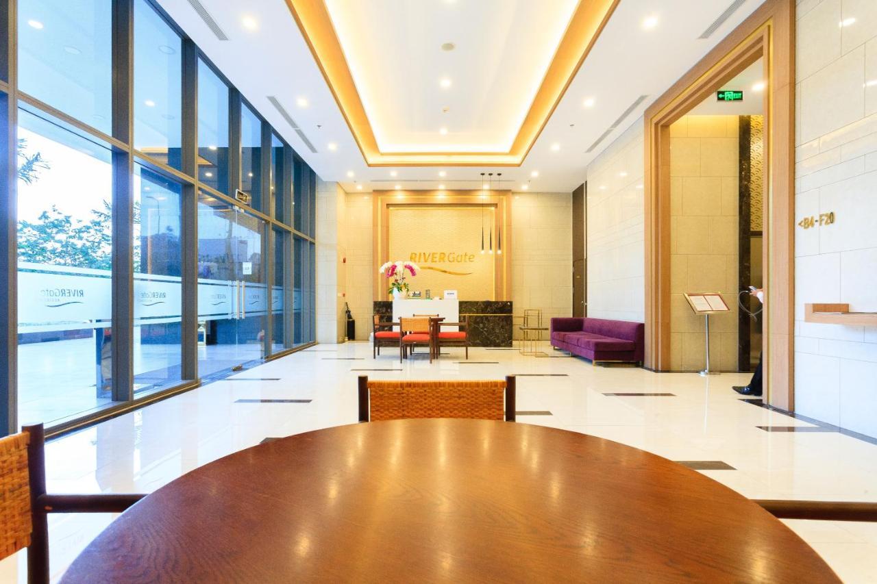 Rivergate Apartment
