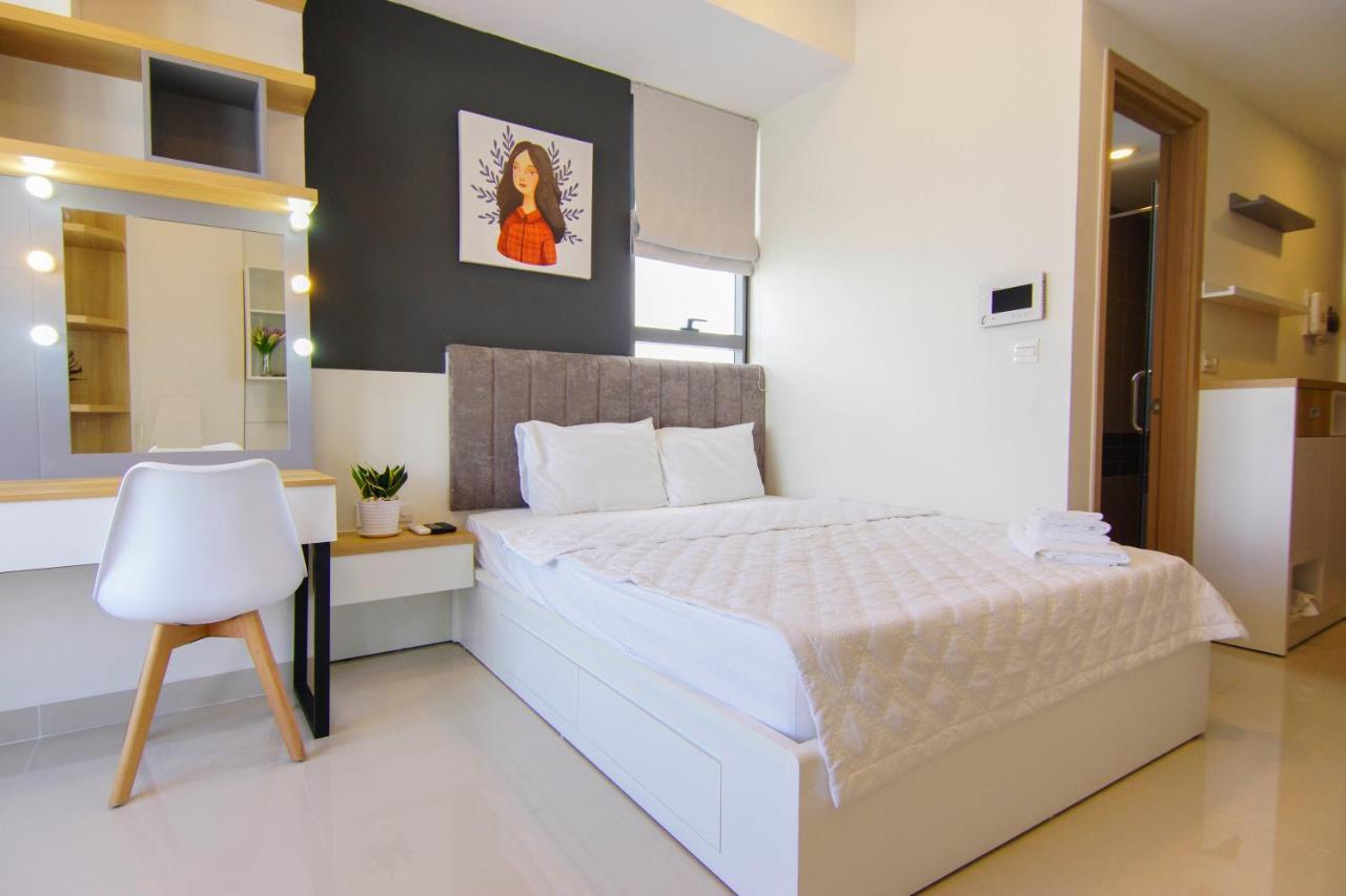 Rivergate Apartment